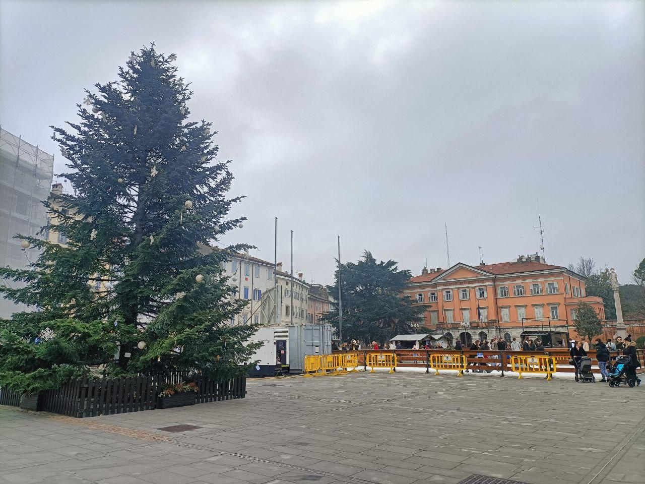 Copertina per Capodanno a Gorizia, musica in piazza Vittoria e fuochi d'artificio